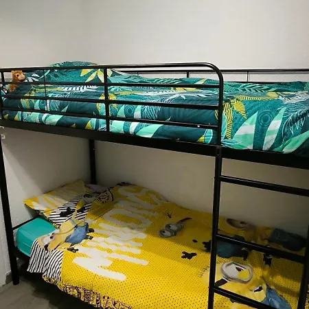 Au 2 Adultes Et 2 Enfants La Norma *