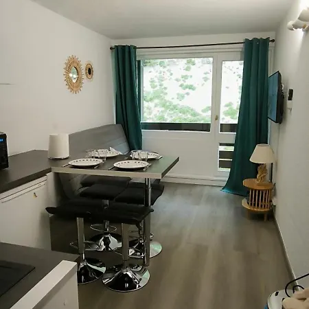 Au 2 Adultes Et 2 Enfants La Norma Lägenhet