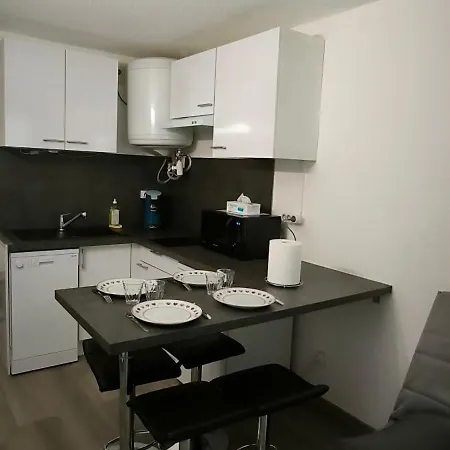 Au 2 Adultes Et 2 Enfants La Norma